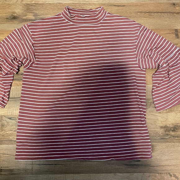Billabong Striped Flutter Sleeve Mock Neck Tee - Picture 10 of 16